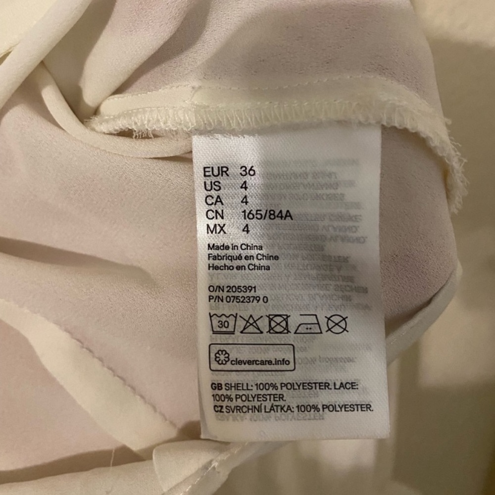 White long sleeve blouse